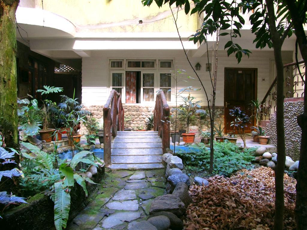 Hotel Alpine Crest Gangtok Exterior photo