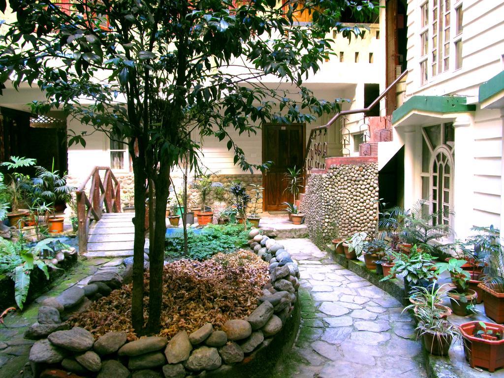 Hotel Alpine Crest Gangtok Exterior photo