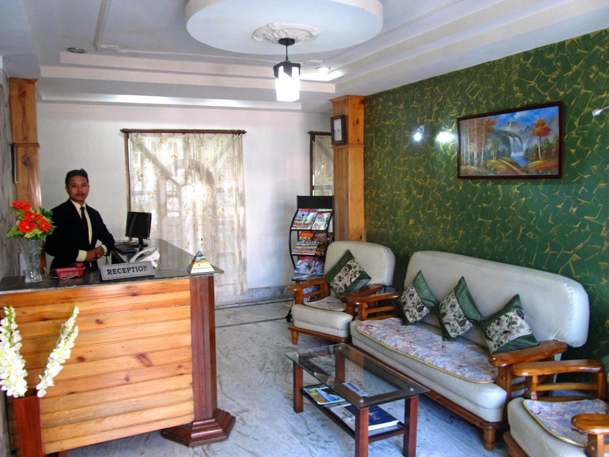 Hotel Alpine Crest Gangtok Exterior photo